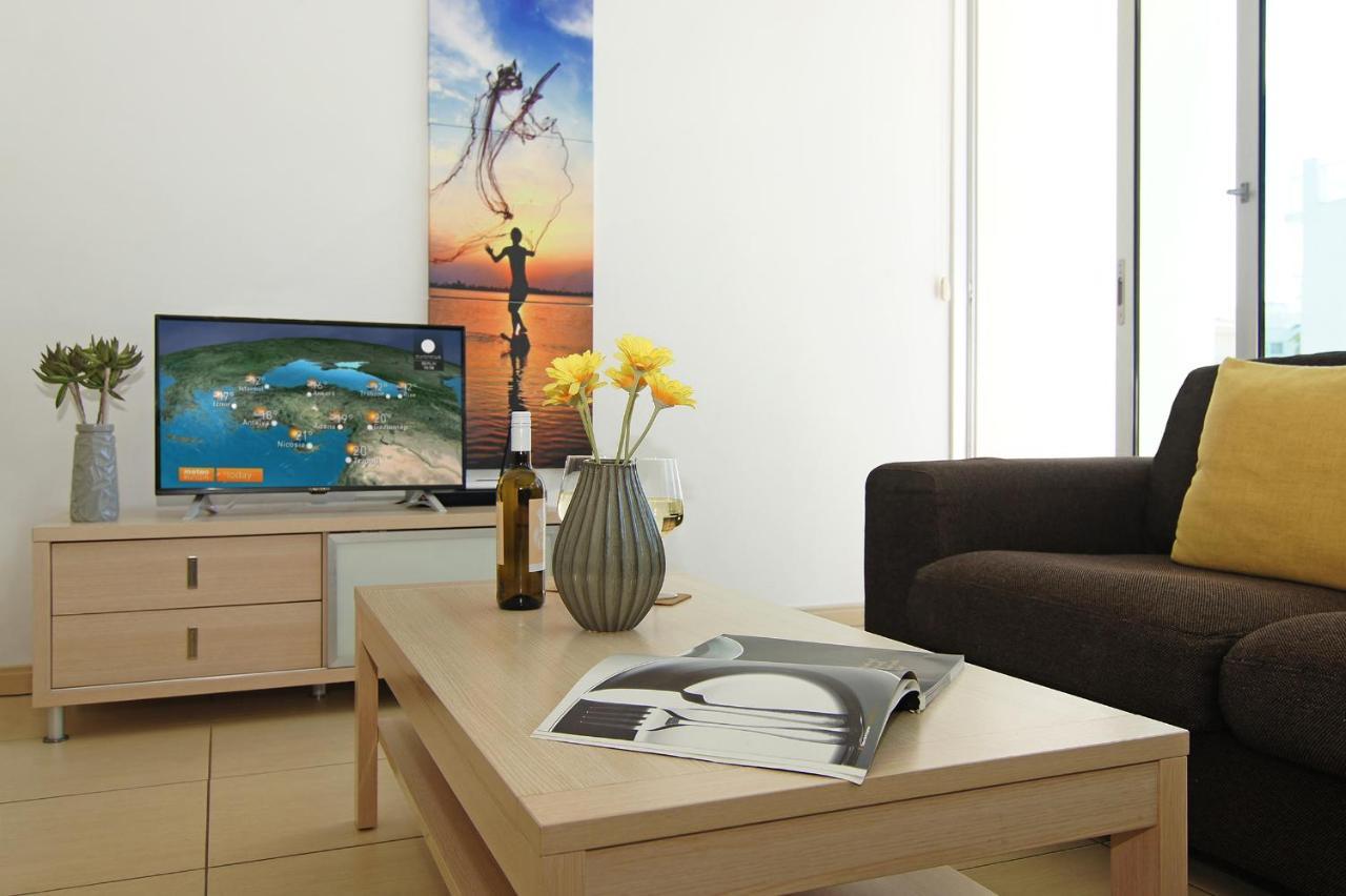 Calypso - Coralli Beachfront Apartment Protaras Ngoại thất bức ảnh