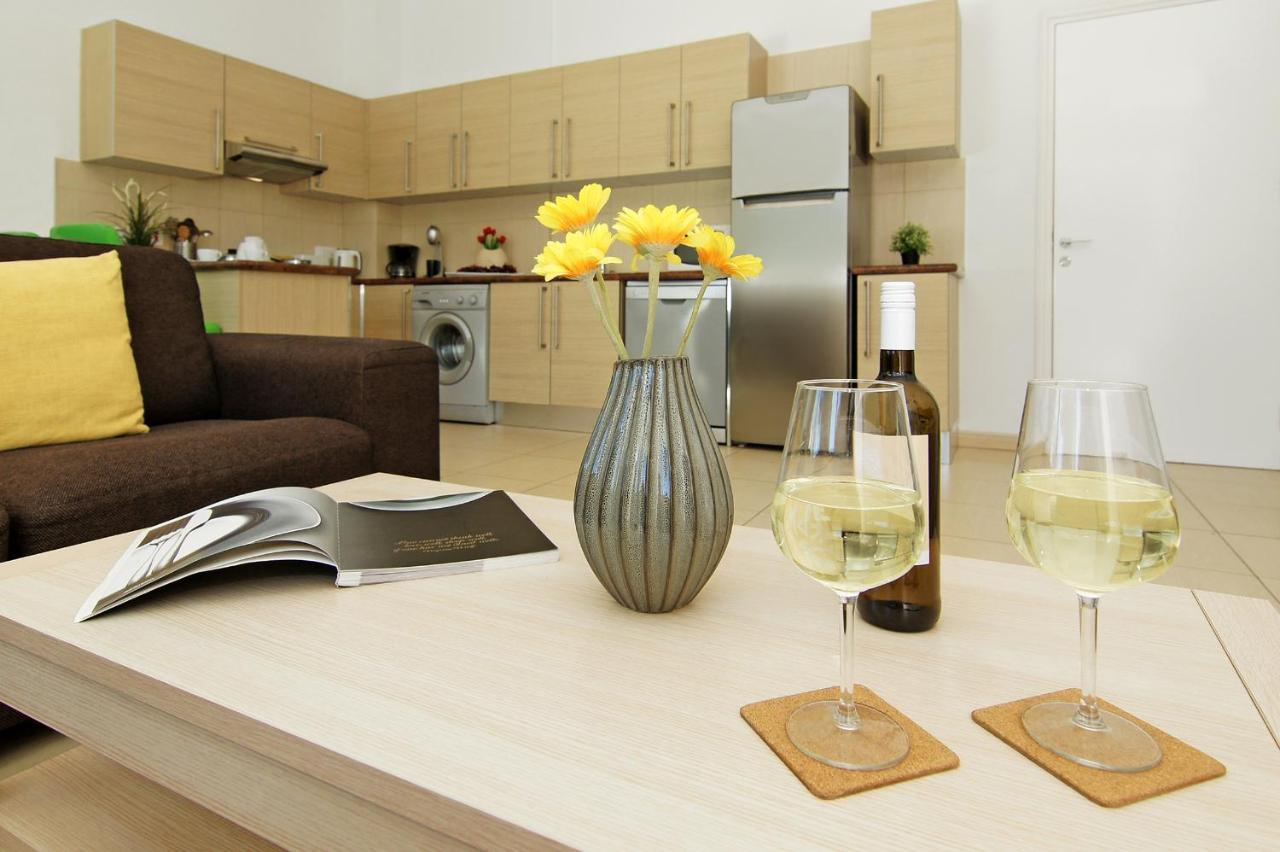Calypso - Coralli Beachfront Apartment Protaras Ngoại thất bức ảnh