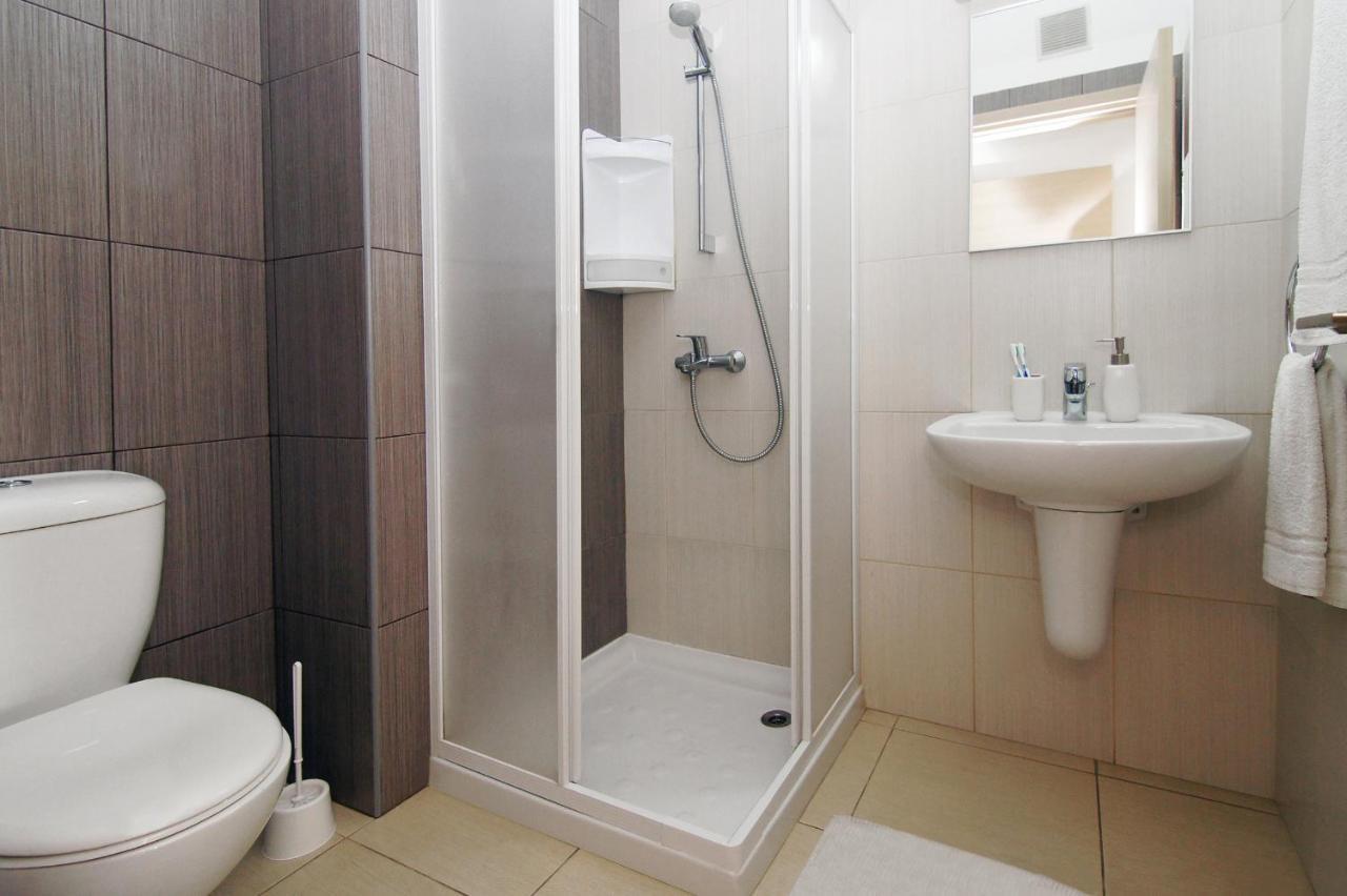 Calypso - Coralli Beachfront Apartment Protaras Ngoại thất bức ảnh