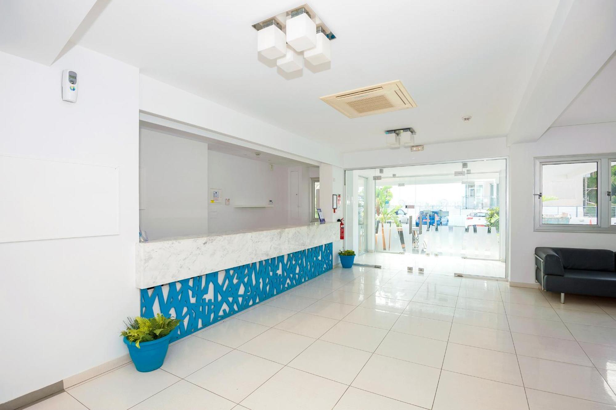 Calypso - Coralli Beachfront Apartment Protaras Ngoại thất bức ảnh