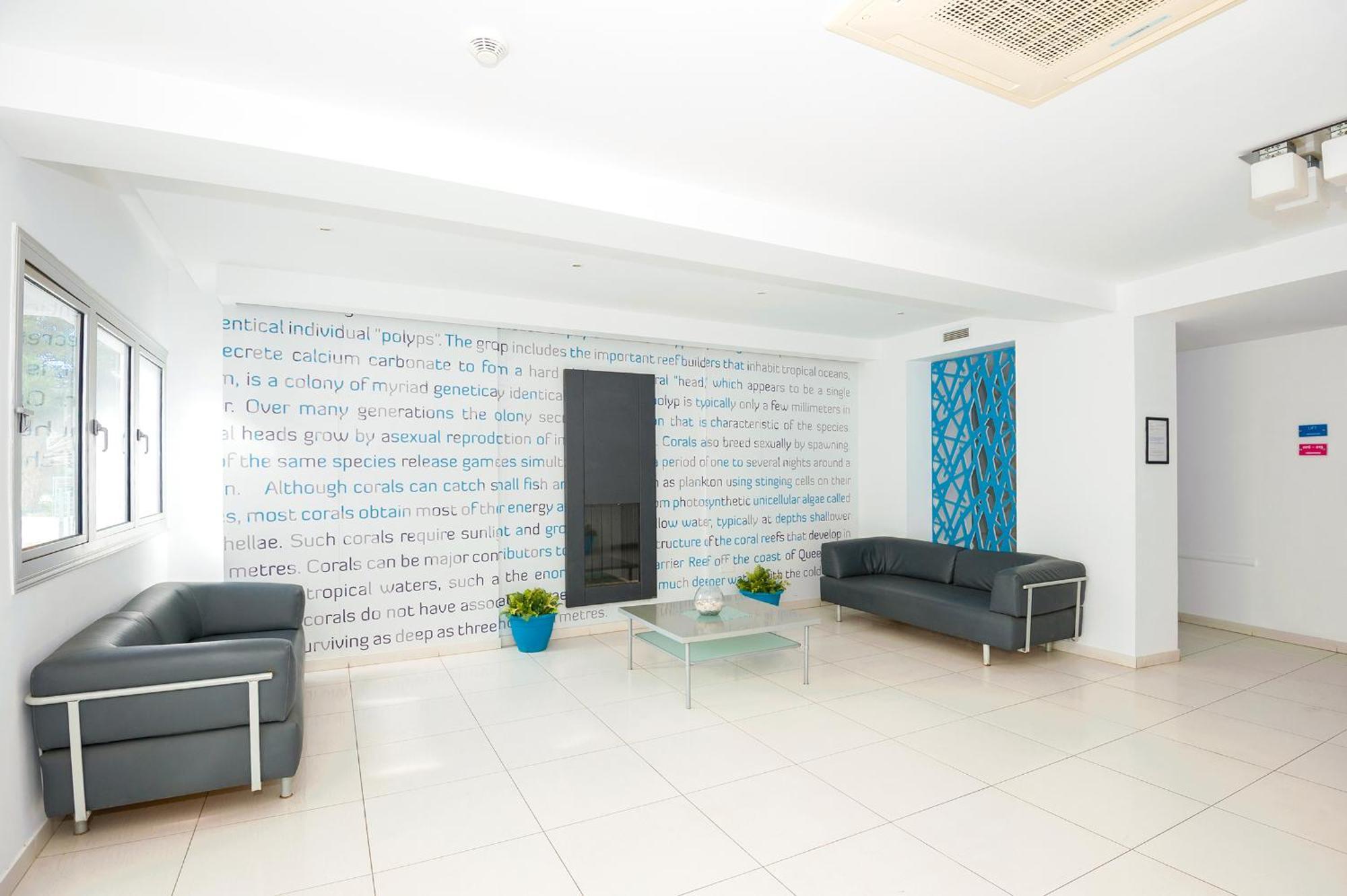 Calypso - Coralli Beachfront Apartment Protaras Ngoại thất bức ảnh